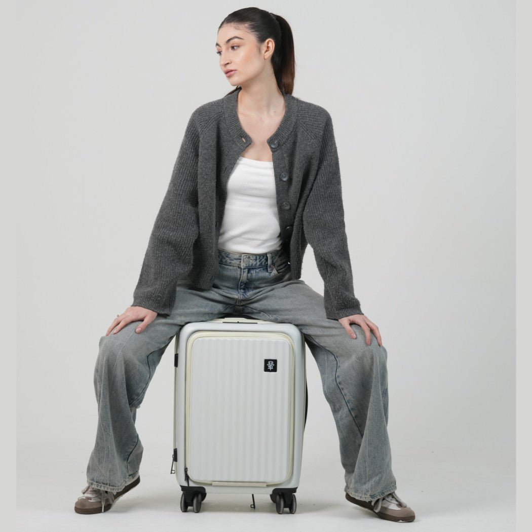 SHIROI WHITE CABIN HARD LUGGAGE