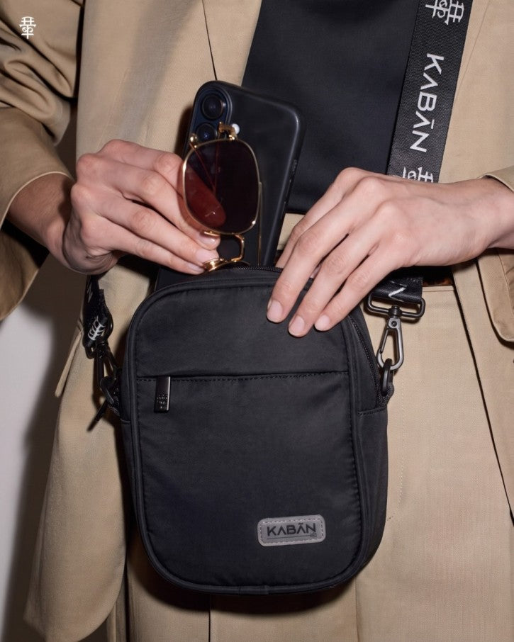 Black Ryō Crossbody Sling